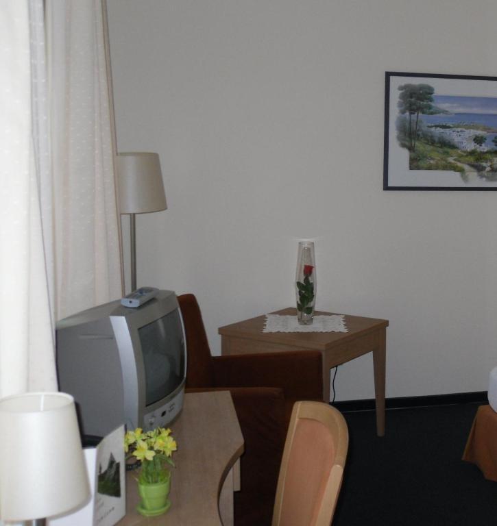劳达·康宁思霍芬 祖姆拉姆旅馆酒店 客房 照片